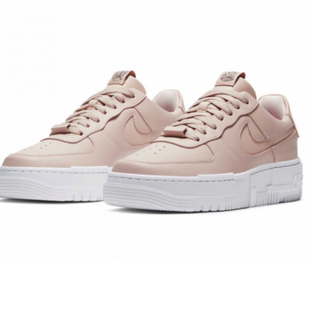 Nike Air Force 1 pixel Sneakers Sz 7 pre ❤️